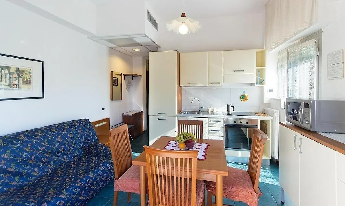 Casavacanze Internazionale Diano Marina 0*,