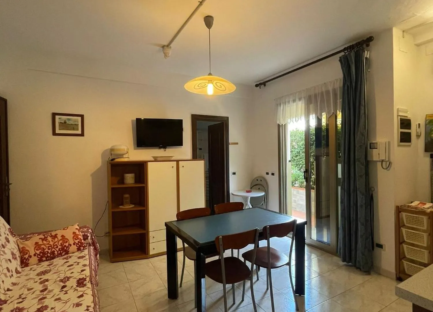 Lägenhetshotell Casavacanze Internazionale Diano Marina