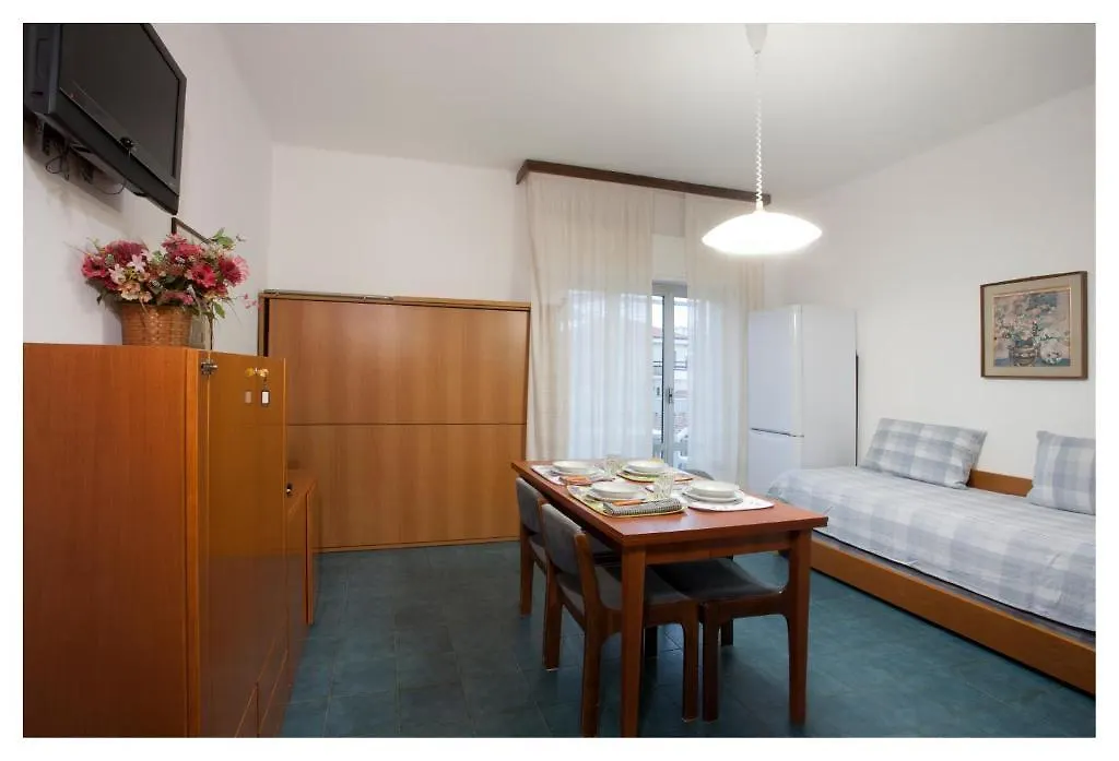 Casavacanze Internazionale Диано-Марина