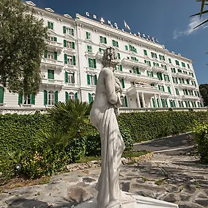 4* Отель Grand & Des