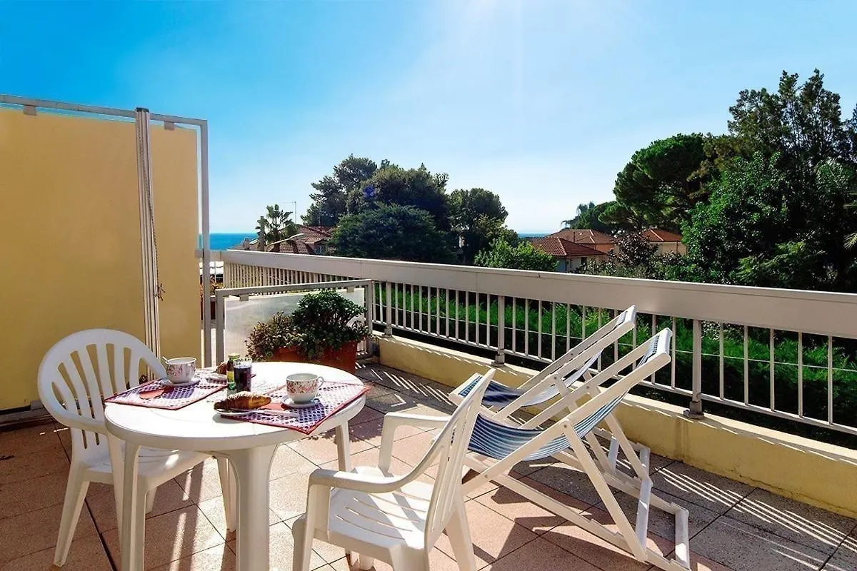 Casavacanze Internazionale Aparthotel Diano Marina Italy